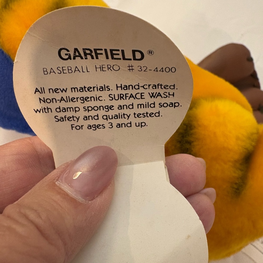 Rare 1978 Garfield Baseball Hero collectable with Tag. - Picture 6 of 7